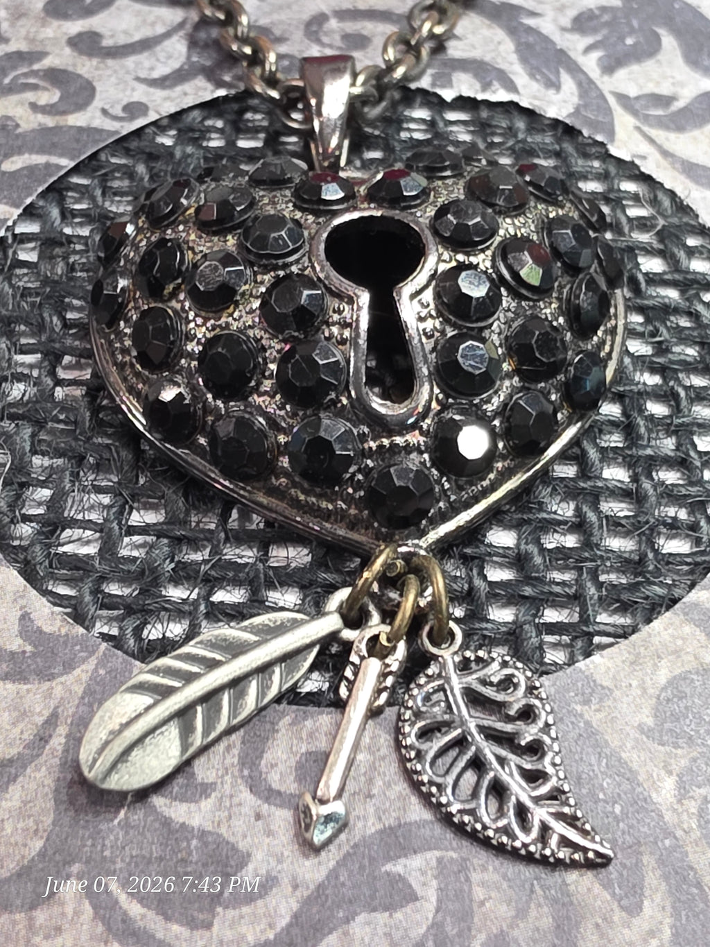 Heart Lock Key & Leaf Charm Pendant Necklace Black Gems Adjustable