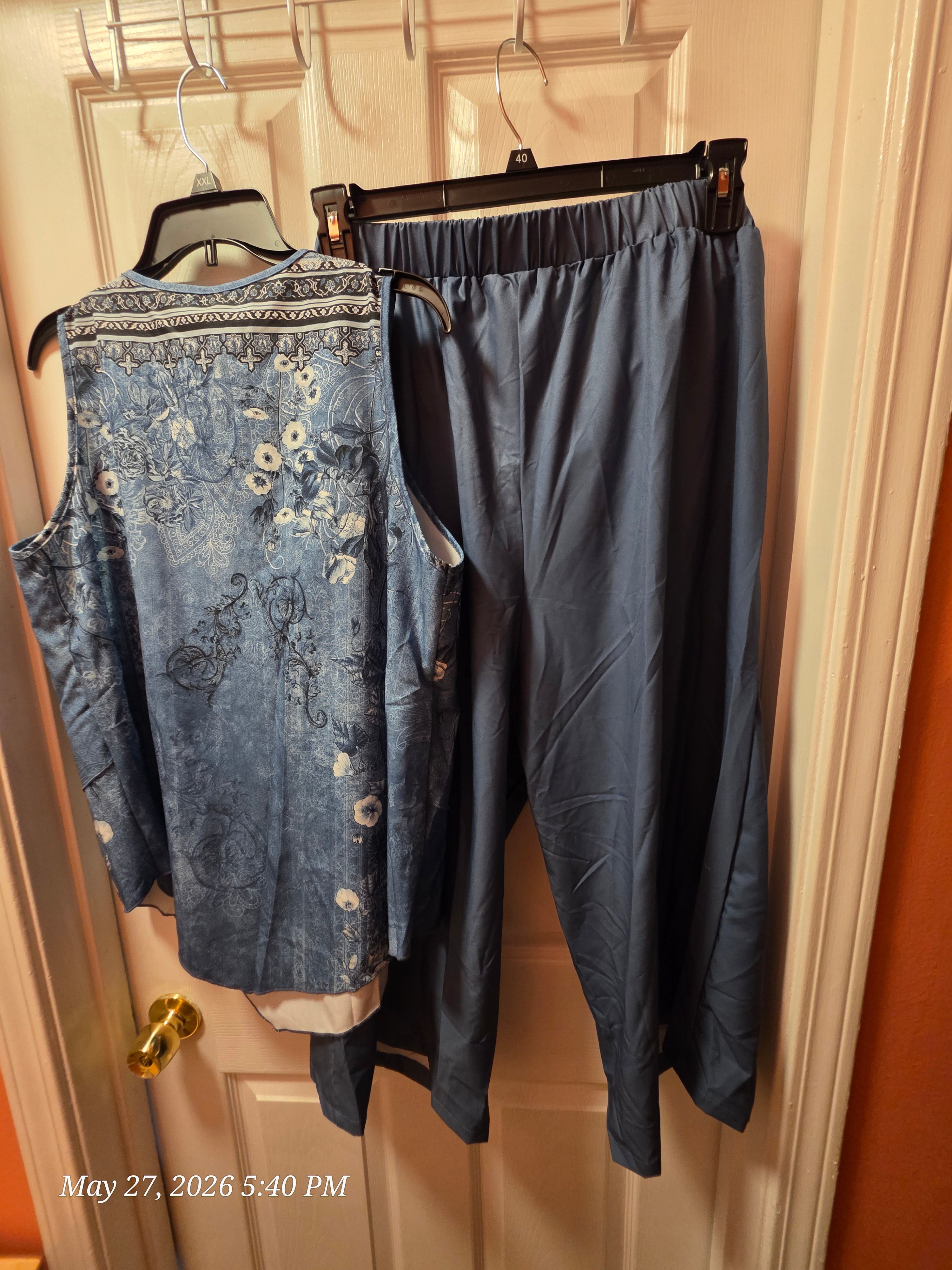 Emery Rose Women's Blue Solid Rayon Capri Pants Elastic Waist, Plus 1XL