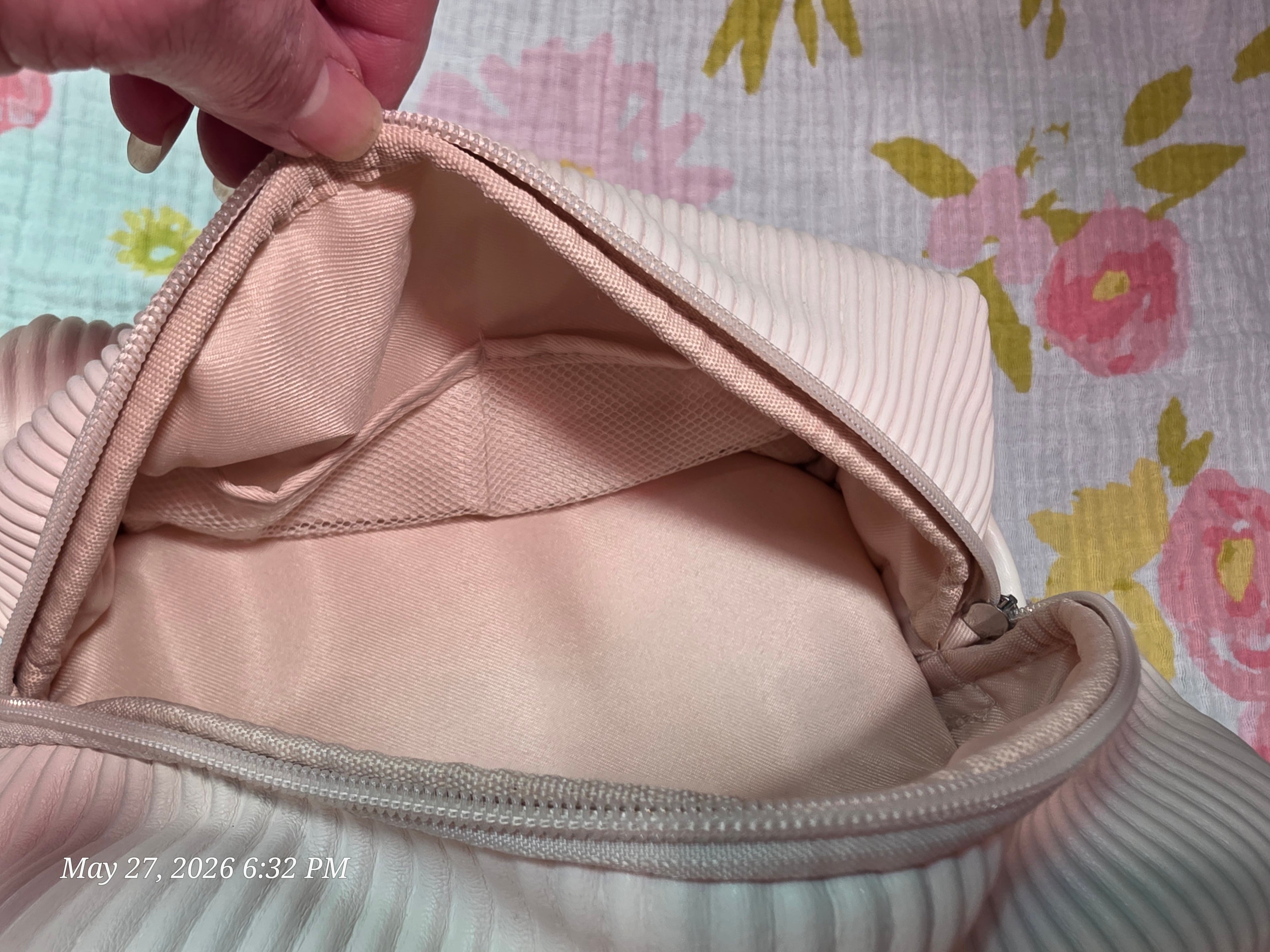 HIKOO Pink Makeup Case Travel Organizer w/ Zipper Handle Faux Leather Polyester
